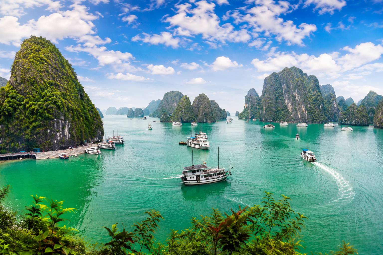 Chọn địa điểm đẹp và yêu thích để tận hưởng chuyến du lịch tháng 8 