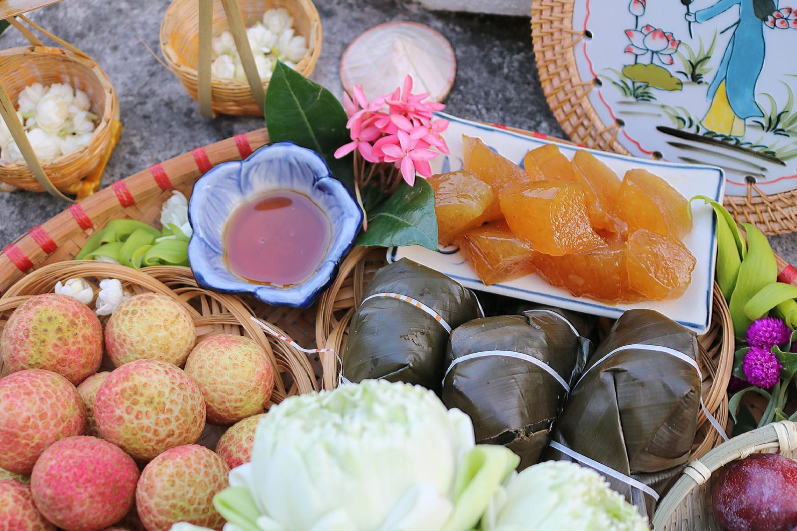 Ý nghĩa lớn nhất của Tết Đoan Ngọ là biết ơn trời đất, cầu mong sự hòa hợp giữa con người và thiên nhiên