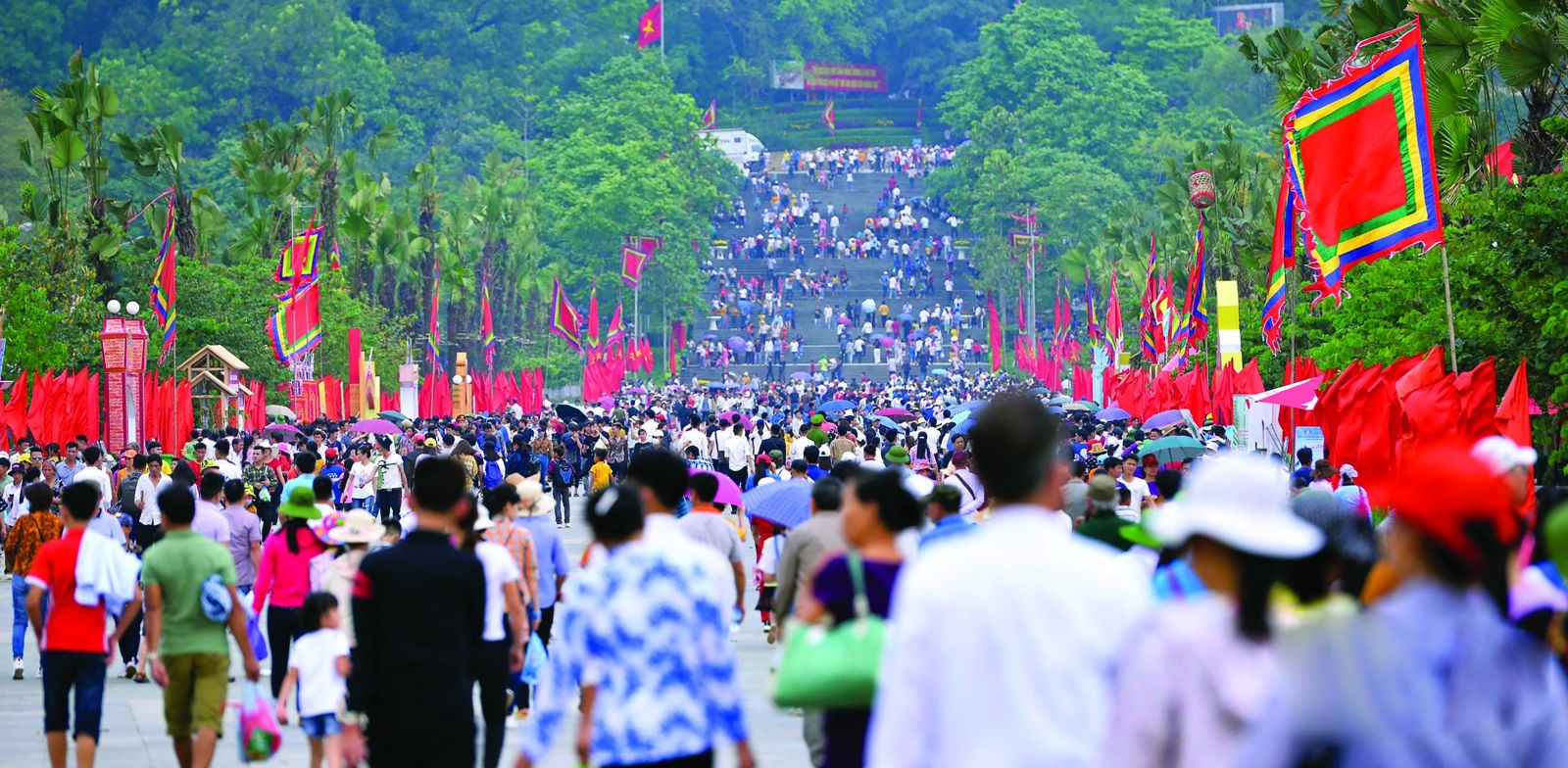 Lễ hội đền Hùng mang nhiều ý nghĩa sâu sắc và giá trị truyền thống quý báu 